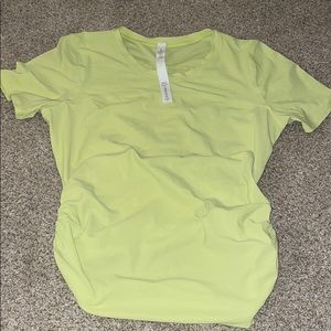 Lululemon Short Sleeve Crop Top sz 6